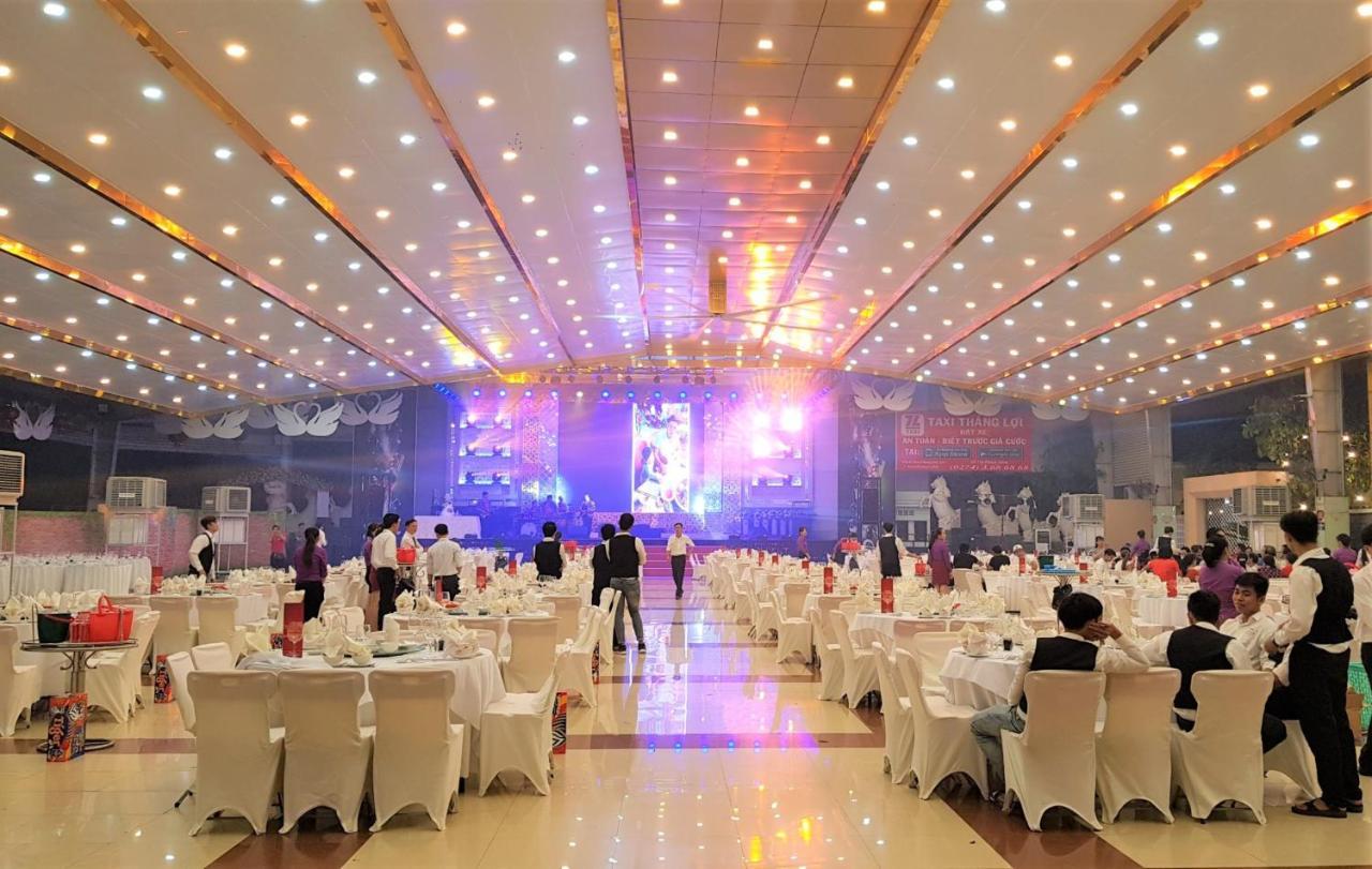 โรงแรมถั่งลอย Thu Dau Mot ภายนอก รูปภาพ